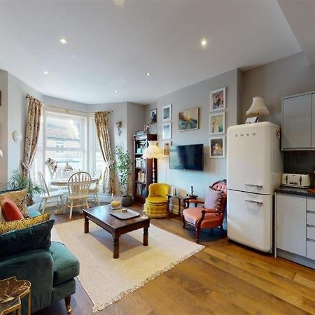 Boutique Margate Abode Apartment ภายนอก รูปภาพ